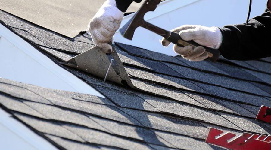 Professional metal roof installation in Woodbury, CT